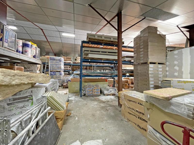 Maison - 490 m² - 4 pièces