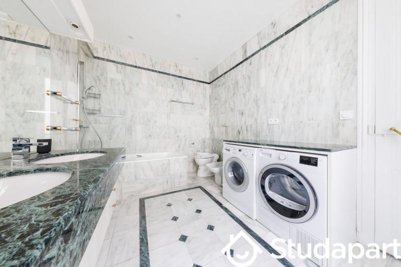 Appartement - 150 m² - 5 pièces