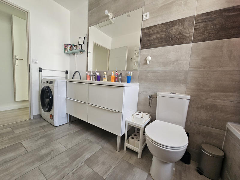 Maison - 97 m² - 5 pièces