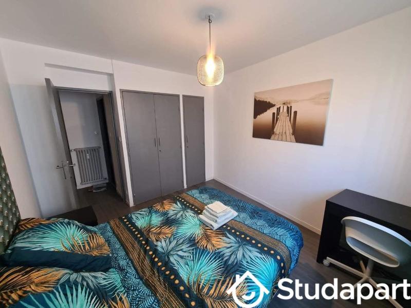 Chambre - 10 m² - 1 pièce