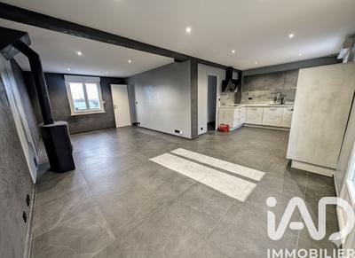 Maison - 102 m² - 4 pièces