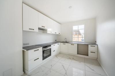 Appartement - 90 m² - 4 pièces