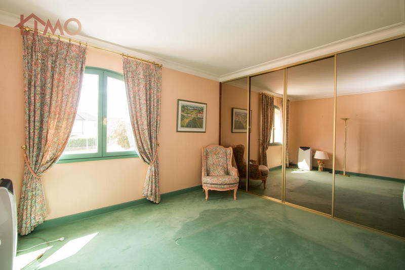 Maison - 344 m² - 7 pièces