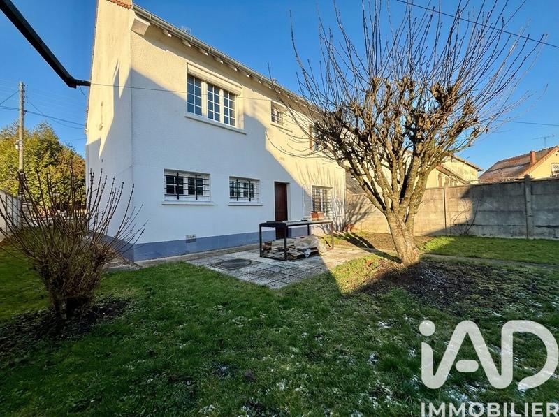 Maison - 90 m² - 4 pièces