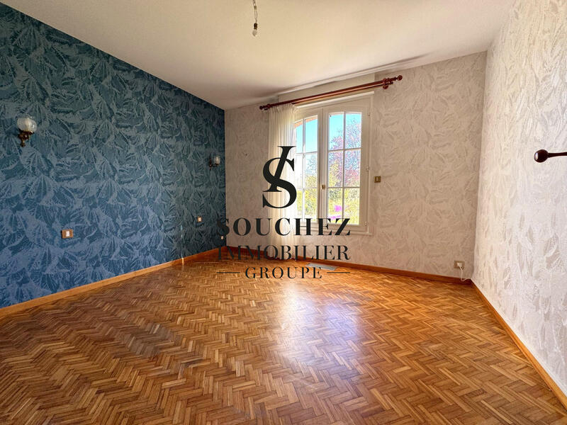 Maison - 205 m² - 8 pièces