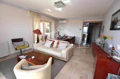 Appartement - 80 m² - 3 pièces