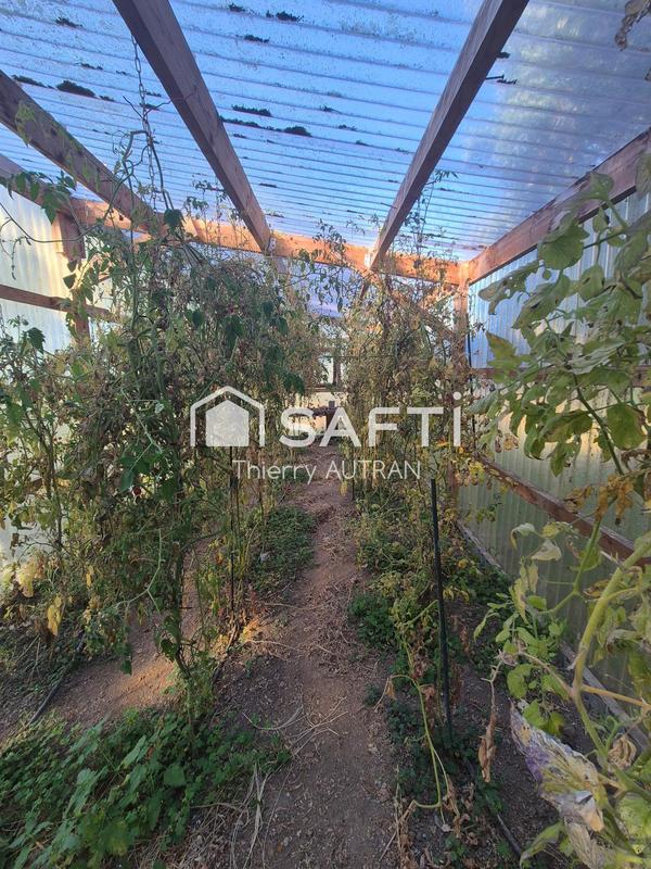 Maison - 216 m² - 9 pièces