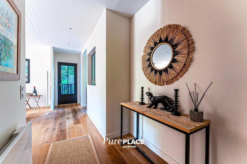 Villa - 278 m² - 7 pièces