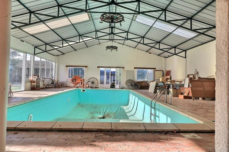 Maison - 184 m² - 8 pièces