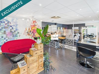 Local commercial - 179 m² - 5 pièces