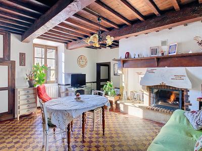 Villa - 241 m² - 6 pièces