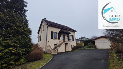 Maison - 104 m² - 5 pièces