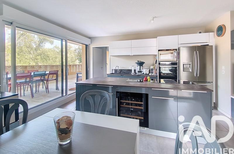 Appartement - 83 m² - 4 pièces