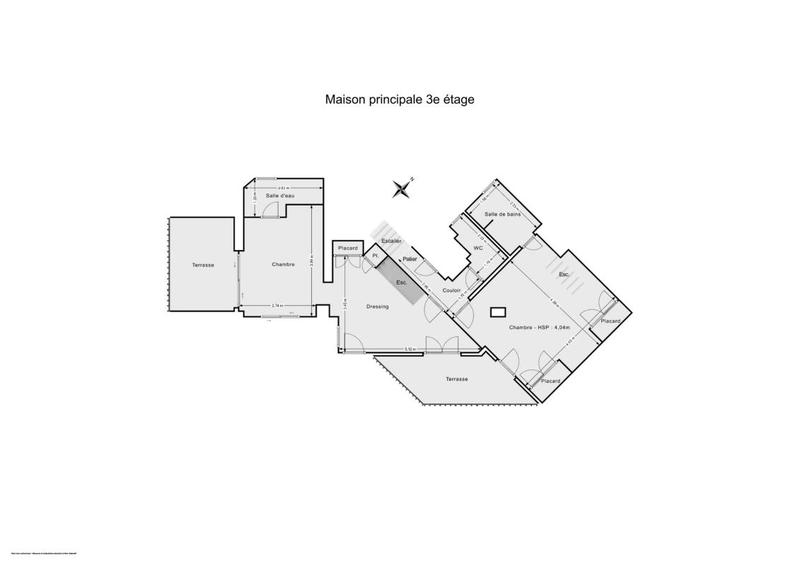 Maison - 595 m² - 8 pièces