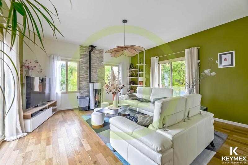 Maison - 136 m² - 6 pièces