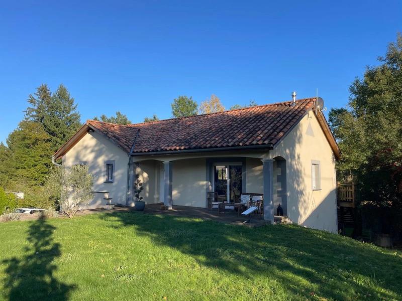 Maison - 197 m² - 6 pièces