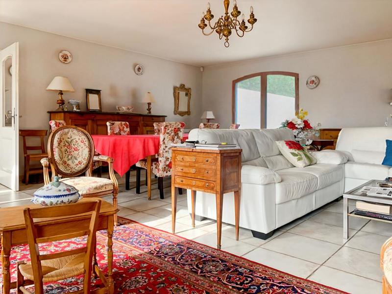 Propriété - 180 m² - 7 pièces