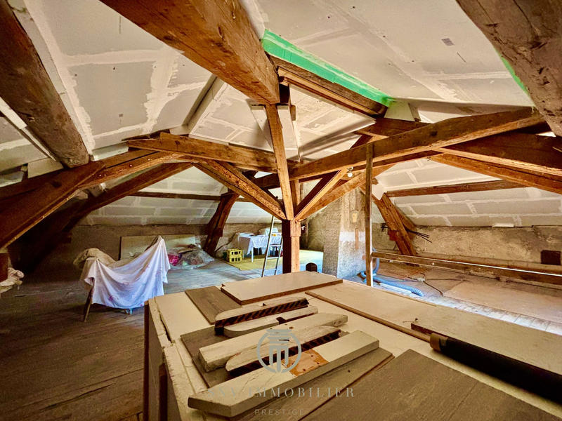 Maison - 290 m² - 12 pièces