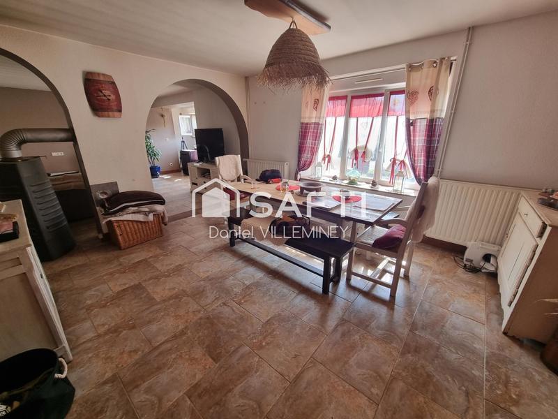 Maison - 180 m² - 7 pièces