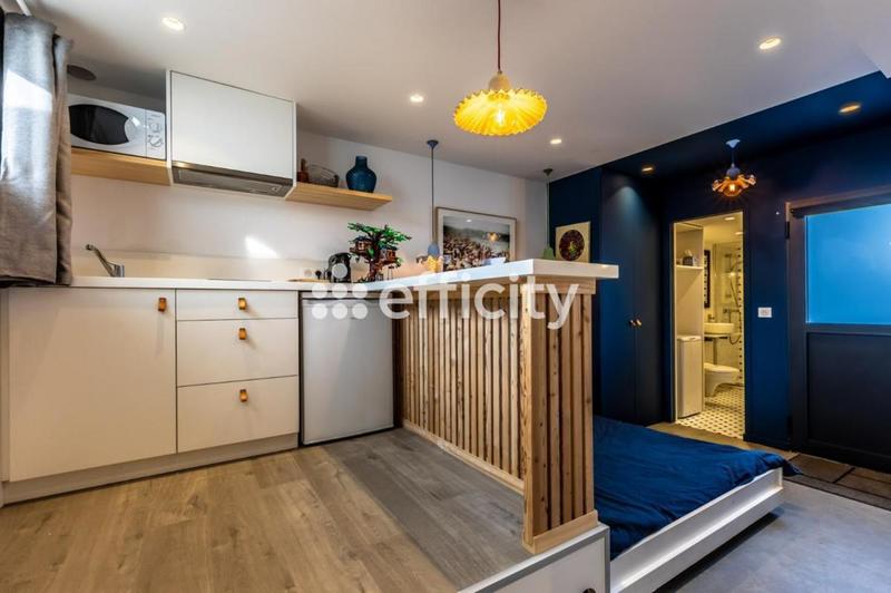 Maison - 180 m² - 8 pièces