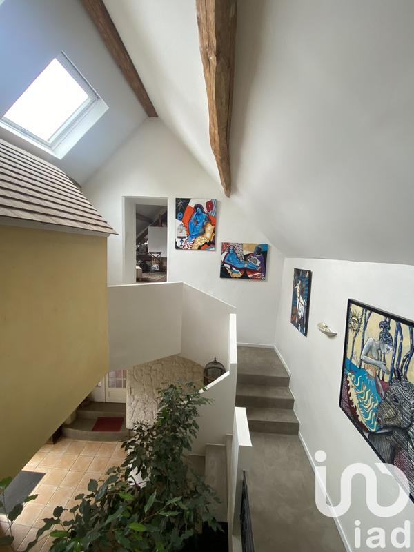 Maison - 241 m² - 6 pièces