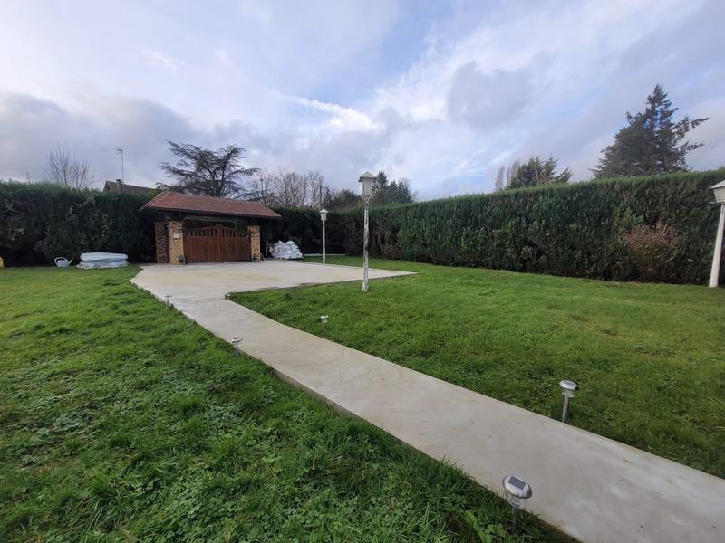 Maison - 110 m² - 4 pièces