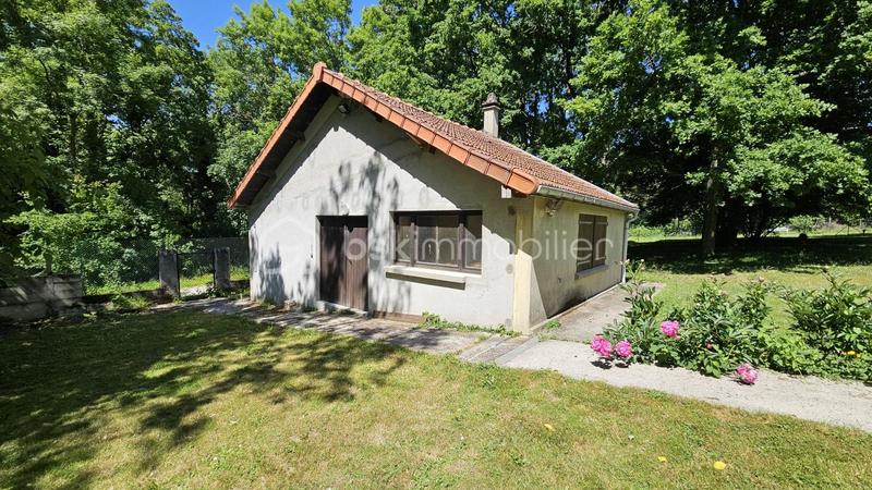 Terrain constructible - 861 m²