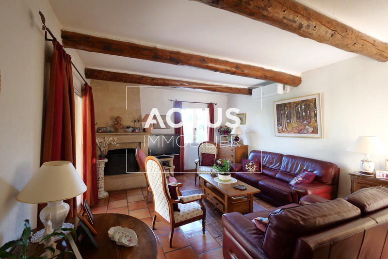 Maison - 209 m² - 6 pièces