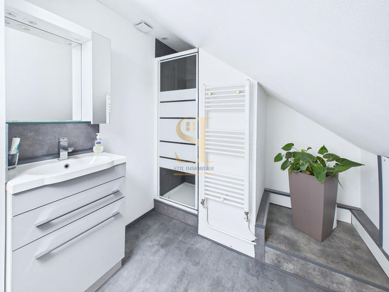 Maison - 140 m² - 7 pièces