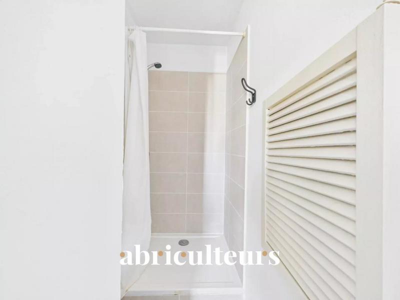 Studio - 15 m² - 1 pièce