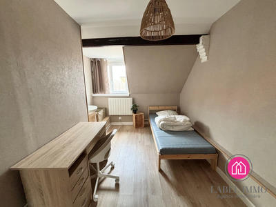 Appartement - 60 m² - 5 pièces