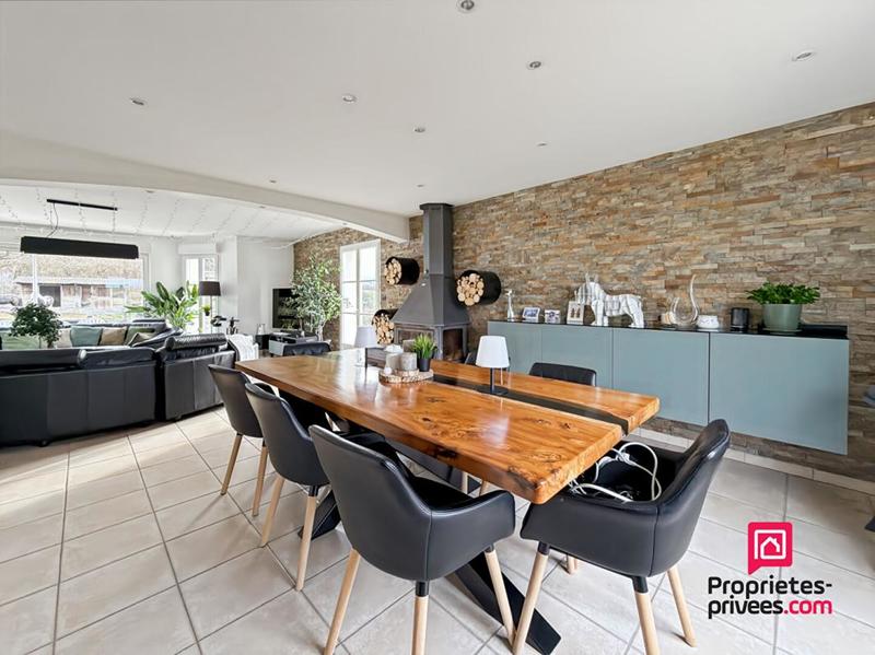 Maison - 186 m² - 5 pièces