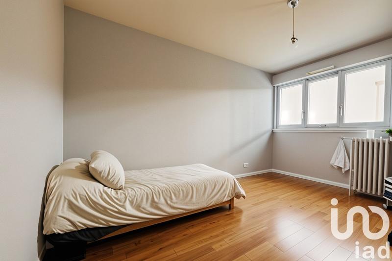 Appartement - 98 m² - 5 pièces