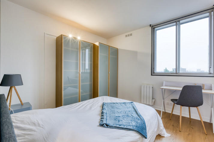 Chambre - 83 m² - 5 pièces