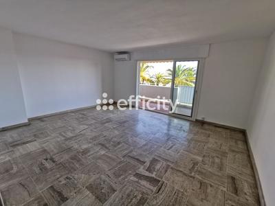 Appartement - 77 m² - 3 pièces