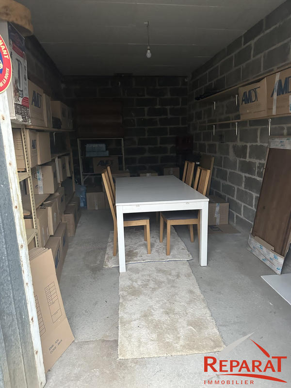 Parking / Garage - 13 m²