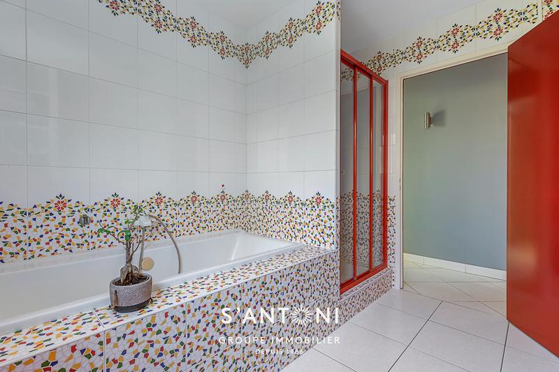 Maison - 160 m² - 5 pièces