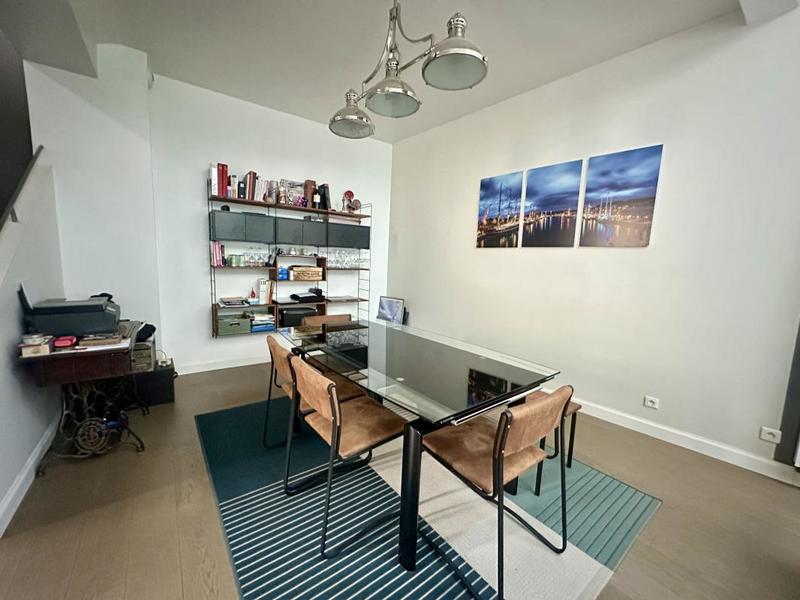 Appartement ancien - 159 m² - 5 pièces