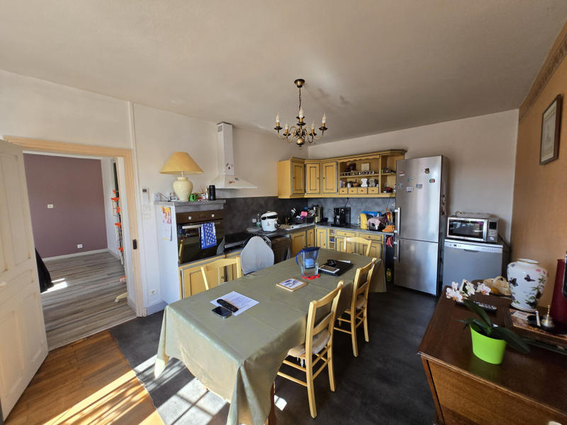 Maison - 80 m² - 5 pièces