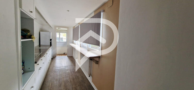 Maison - 283 m² - 11 pièces