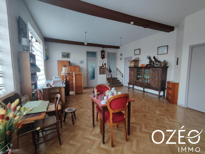 Maison - 200 m² - 10 pièces