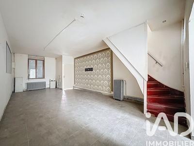 Maison - 91 m² - 5 pièces