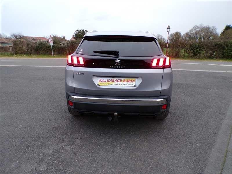 Peugeot 3008 II 1.5 BlueHDi 130 s&amp;S Allure