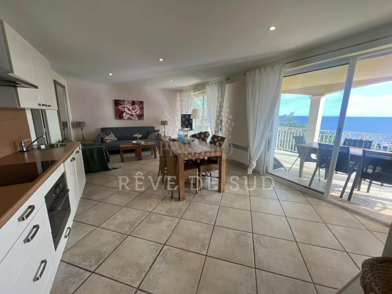 Maison - 320 m² - 10 pièces