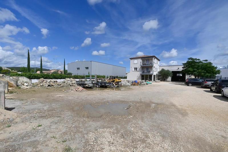 Maison - 520 m² - 8 pièces