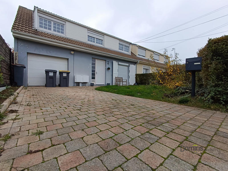 Maison - 100 m² - 5 pièces