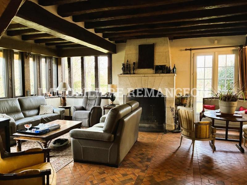 Demeure - 163 m² - 6 pièces