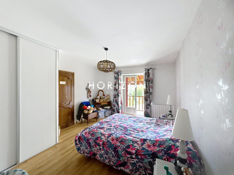 Maison ancienne - 183 m² - 7 pièces