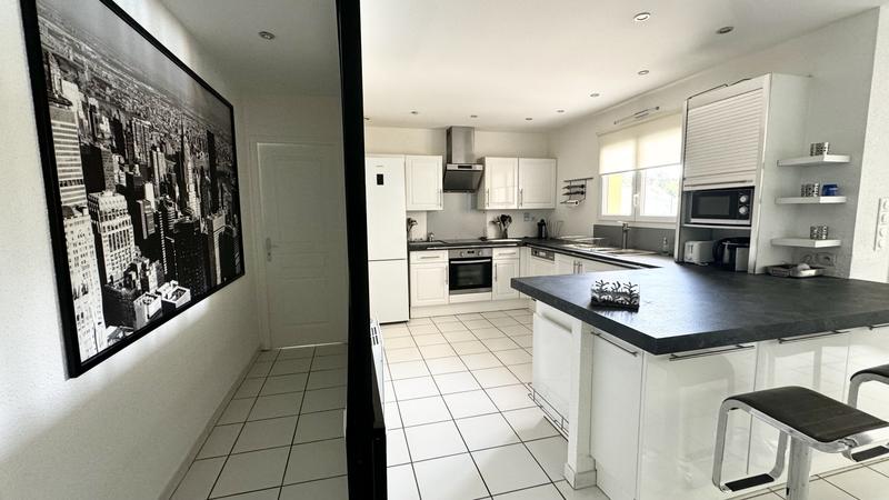 Maison contemporaine - 130 m² - 4 pièces