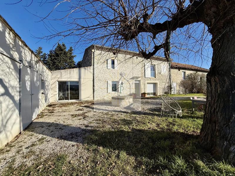 Maison - 257 m² - 8 pièces